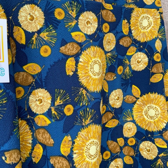 LulaRoe - Azure Skirt - Picture 2 of 3